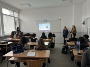 Единадесетокласници в Езикова гимназия – Велико Търново  участваха в урок по финансови решения от реалния живот