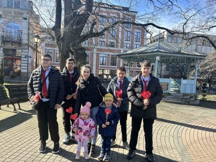 Валентинки от сърце раздаваха свищовските ученици
