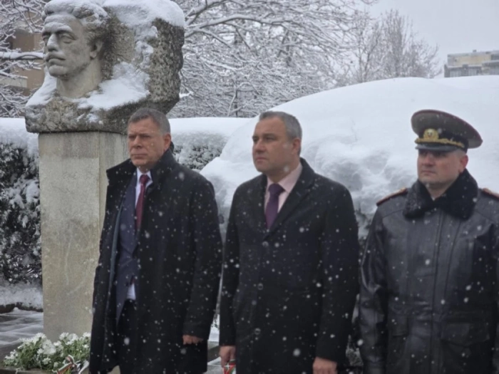 Горнооряховчани се преклониха пред паметта на Васил Левски