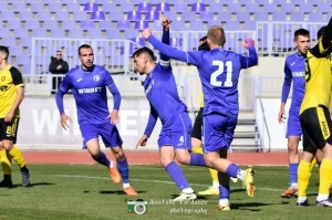 \"Етър\" изкова \"класическа\" победа с 3:0 над \"Миньор\"