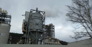 РИОСВ съставя акт на завод „Кроношпан“ за разпространение на миризми