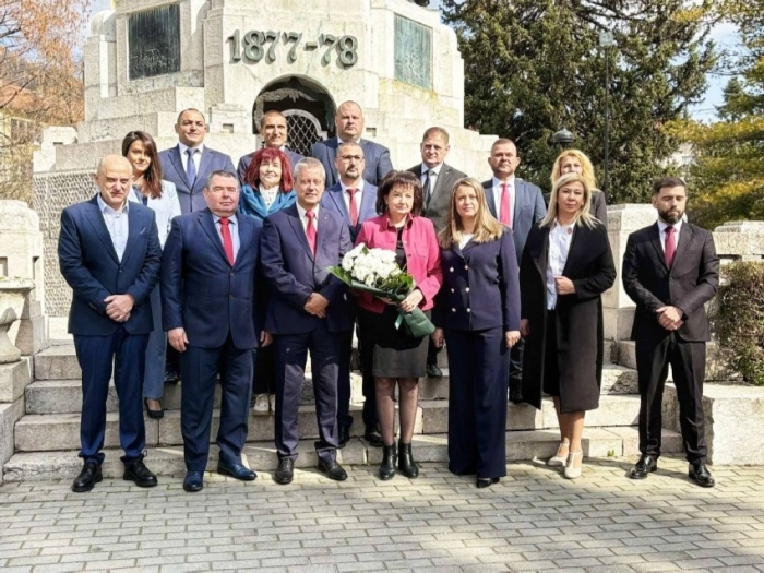 Проф. д-р Янка Тянкова повежда силна листа с експерти и авторитети от коалиция „Прогресивна България“ за Велико Търново