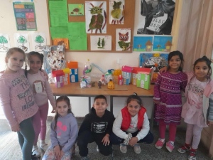 ОУ „Св. св. Кирил и Методий“ работи по програма „Екоучилища“ – тема „Вода“