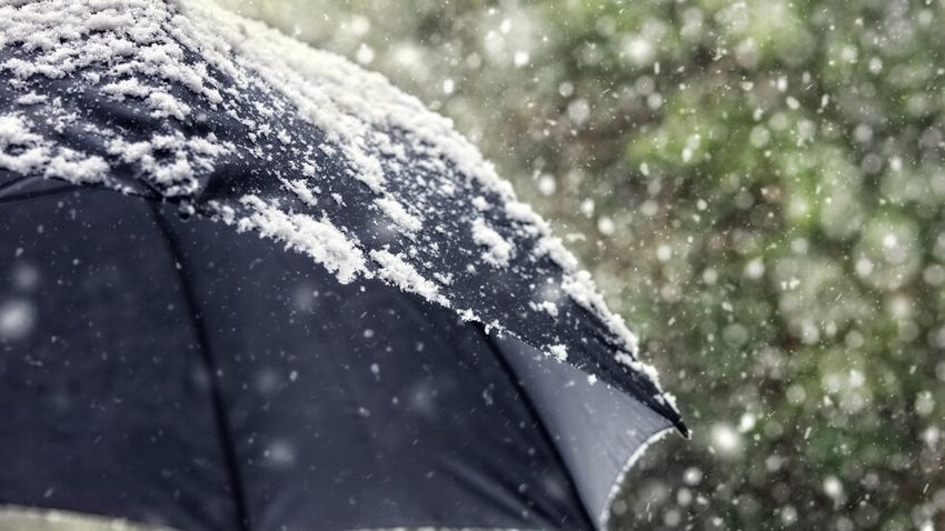 Баба Марта си отива с дъжд и сняг