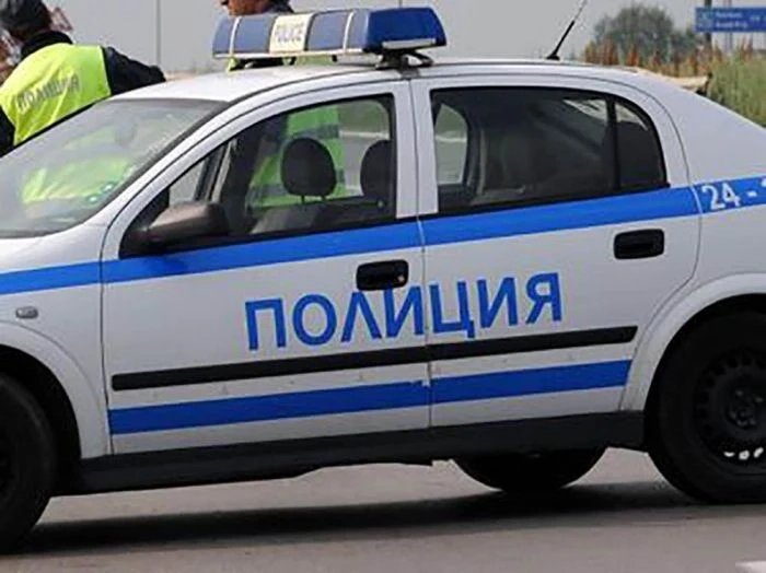 12-годишно дете е пострадало при катастрофа между Първомайци и Поликраище, временно е затворен пътят В. Търново - Русе