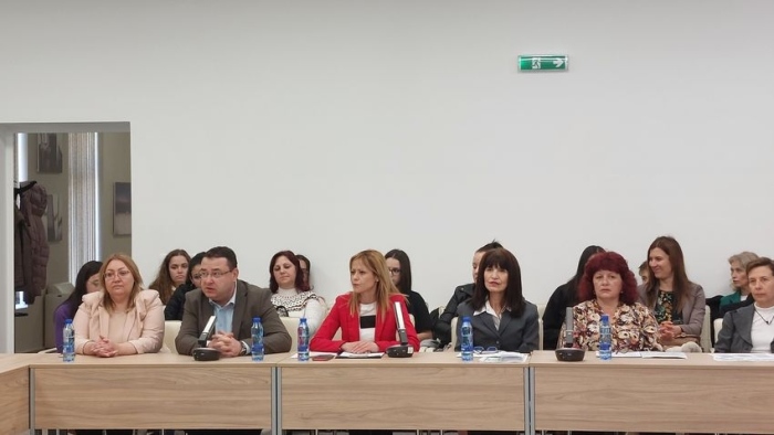 Приемна на тема „Политики за подкрепа на младите хора в община Свищов“ се проведе в Младежки център - Свищов