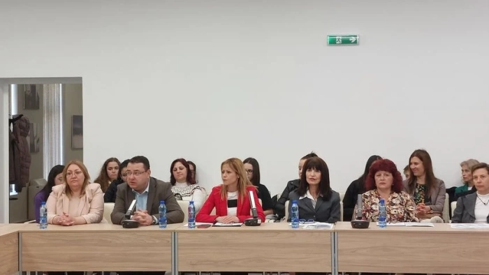Приемна на тема „Политики за подкрепа на младите хора в община Свищов“ се проведе в Младежки център - Свищов