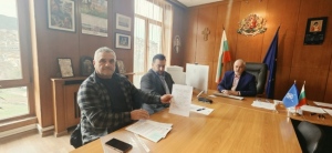 Областният управител Валентин Михайлов: Обособени са 33 площадки в региона за загробване на животни при нужда, още 7 чакат одобрение от комисия