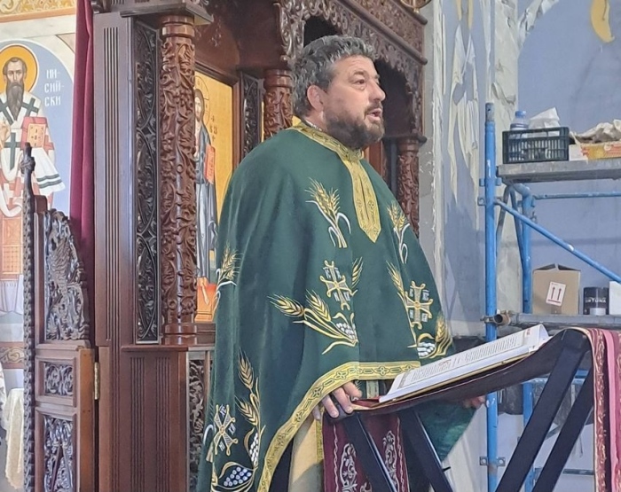 Отец Петър Иванов на Цветница: „Не върбата, а Христос трябва да изнесем от храма“