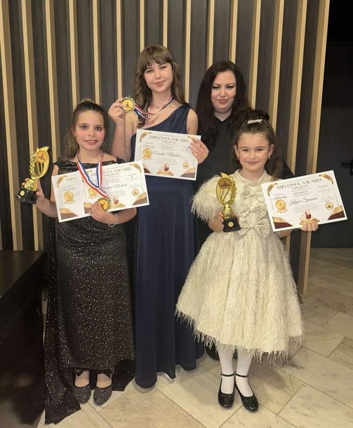 Вокално студио „Cantissimo“ с блестящо представяне на Abanico