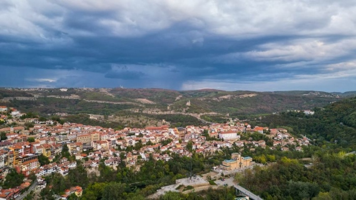 Община Велико Търново сключва първите договори с одобрените кандидати за нови екологични отоплителни уреди