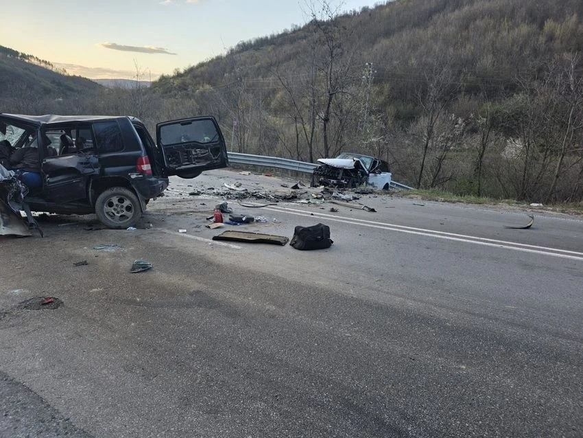 45-годишн мъж от Дъбово е загиналият при катастрофа в Прохода на Републиката