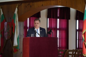 Даниел Панов пред президента, председателя на Народното събрание и патриарха: Велико Търново да бъде вписано в Конституцията като историческа и духовна столица