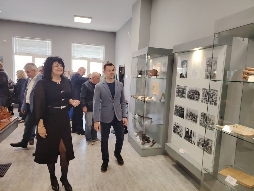 С обновен училищен музей посрещна 105-та годишнина от създаването си ПТГ „Васил Левски“ в Горна Оряховица
