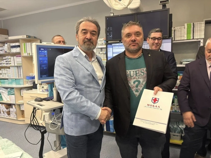 Ротари клуб Велико Търново официално дари FFR апарат на Инвазивния кардиологичен сектор в МОБАЛ „Д-р Стефан Черкезов“