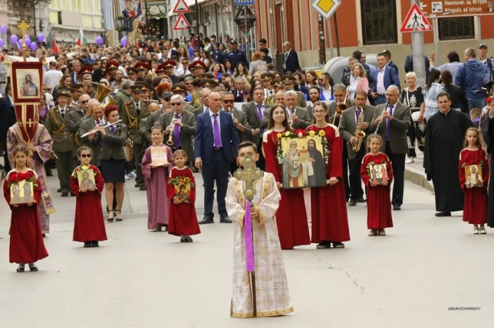 Празнична програма във Велико Търново 