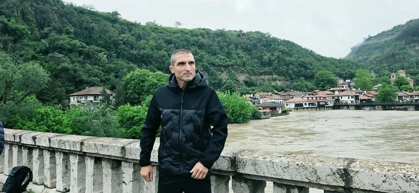 Областният управител на област Велико Търново Марин Богомилов: Проливен дъжд предизвика критична ситуация и наводнения, наложи се евакуация на хора
