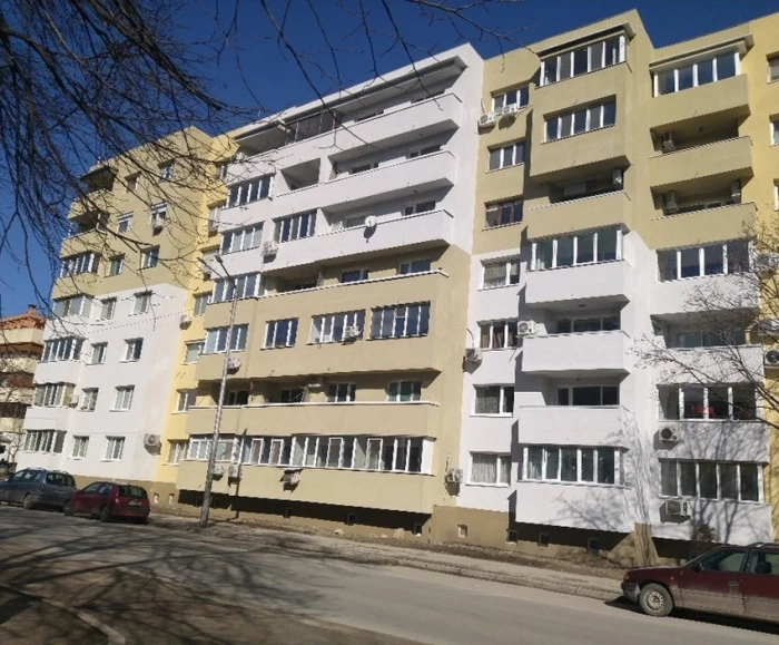 Приключиха дейностите по договорите за устойчиво енергийно обновяване на жилищния сграден фонд в Свищов
