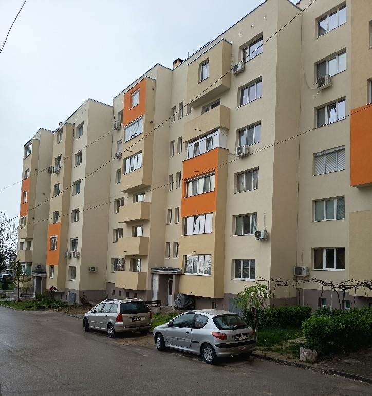 Приключиха дейностите по проект за енергийно обновяване на жилища в Свищов