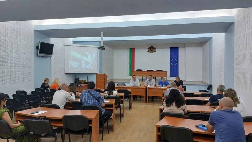 Община Свищов и местните институции в пряк диалог за оптимизиране на системата за управление на отпадъците