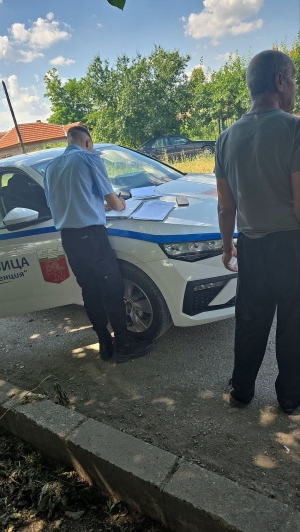 Акция срещу безстопанствените кучета проведоха в горнооряховския кв. \"Калтинец\" 