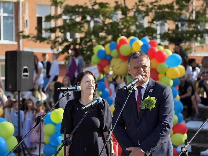 Кметът Николай Рашков: Най-прекрасният ден е, когато класните стаи отново се изпълват с глъч