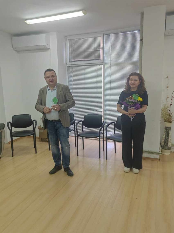 Кметът на Свищов приветства възрастните хора в ДСХ \