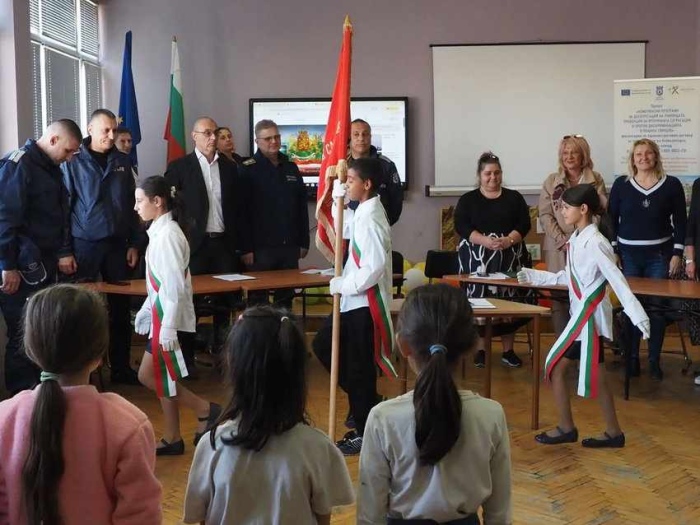 Тържествено откриха Детско полицейско управление в Свищов
